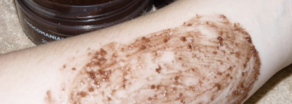 Мои шоколадные вкусняшки для души и тела от The Body Shop: Chocomаnia Sugar Body Scrub и Chocomania Body Butter