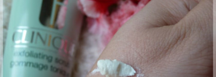 Clinique Exfoliating Scrub