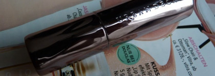 Мой ласковый и нежный зверь Urban Decay Revolution Lipstick #Rush