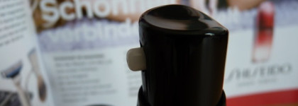 Shiseido Synchro Skin Lasting Liquid Foundation Teint Fluide Spf20 #Neutral 3