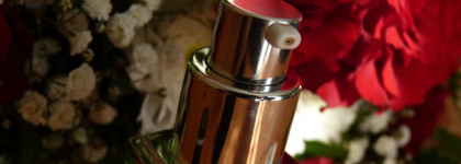 Стоит ли он своих денег? Тональный крем «Совершенный макияж» Dior Diorskin Forever Perfect Makeup Everlasting Wear Pore Refining Effect SPF 35 PA +++ #010