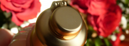 Нежное молочко для тела "Роза королевы" L'occitane Roses et Reines Jardin Secret Gentle Body Milk