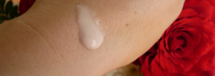 Нежное молочко для тела "Роза королевы" L'occitane Roses et Reines Jardin Secret Gentle Body Milk