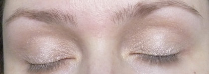 Бюджетные туши для ресниц и бровей марки Essence