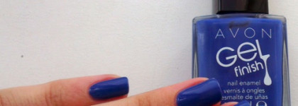 Потрясающий синий Avon Gel Finish Nail Enamel в оттенке Royal Vendetta