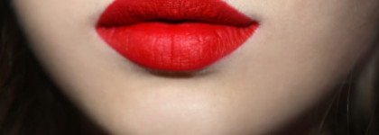 Дерзкий красный от Lime Crime - матовая помада Velvetines в оттенке Red Velvet