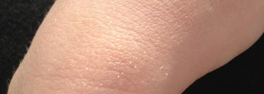 Вечер в опере с  Guerlain Un Soir à L'Opéra Christmas Collection: Coque d'Or Perfumed Shimmer Powder Body & Hair