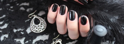 Таинственный звездно-черный Orly - Goth