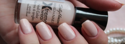 Фарфоровый и безгранично любимый Sally Hansen - Bamboo Shoot