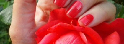 Lumene gloss&care nail polish 16 Blooming: лето в разгаре