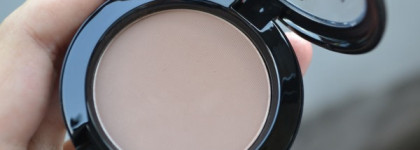 Рисуем скулы с MAC Maleficent  Sculpting Powder Summer 2014 Collection в оттенке "Sculpt"