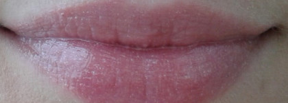 Chanel Levres scintillantes glossimer #148 petit peche и #164 plaisir