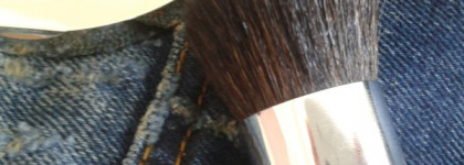 Diorskin Nude Air Healthy Glow Invisible Powder with kabuki brush #030 medium beige