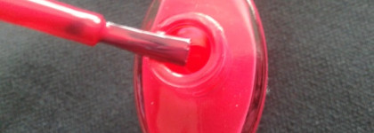 Professional Kinetics Nail Colors #kp270 Dress to Impress