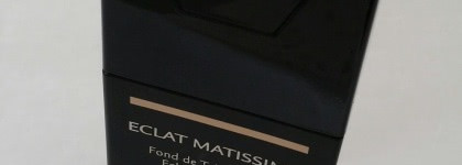 Тональный флюид Givenchy Eclat Matissime