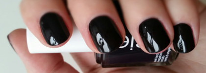 Essie #48 luxedo