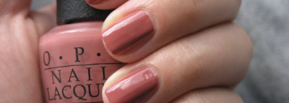 Королева оттенков - "пыльная роза" OPI Nail Lacquer R61 "Kreme De La Kremlin"