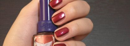 — М-а-а-м! Christina Fitzgerald Nail Polish Mum Platinum Cherry