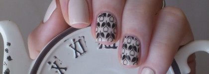 OPI My Vampire is Buff NL E82