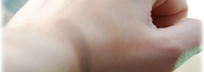 От классики до ретро: Monave Eyeshadow Ultra-Matte Tierra Light #110, Sweetscents Eyeshadow Smoke, Sweetscents Eyeshadow Cocoa Light Matte