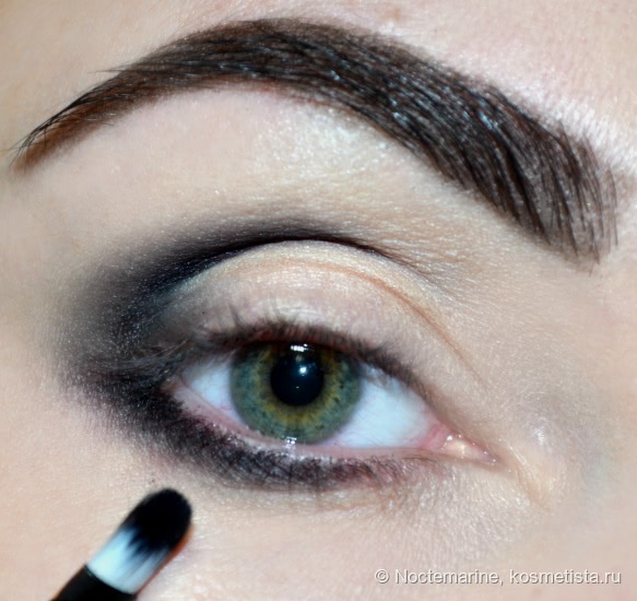 2 макияжа глаз с палеткой Give them nigthmares от Make-up Revolution
