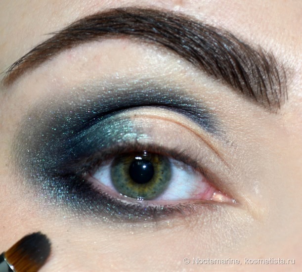 2 макияжа глаз с палеткой Give them nigthmares от Make-up Revolution