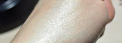 Paese - тональный крем Matte & Cover Sebum Control 200 и база под макияж Correcting make-up base