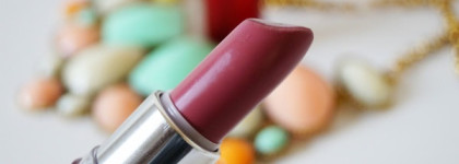 Губная помада Maybelline New York Hydra Extreme Lipstick оттенок 210 That's Mauvie - моя палочка-выручалочка