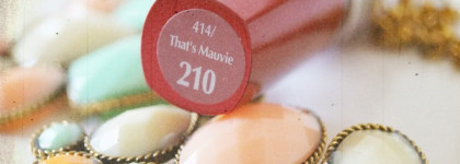 Губная помада Maybelline New York Hydra Extreme Lipstick оттенок 210 That's Mauvie - моя палочка-выручалочка