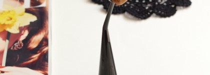 Спасибо Виктории Koffkathecat за знакомство с новинкой. Видео-бонус - макияж лица с помощью одной кисти