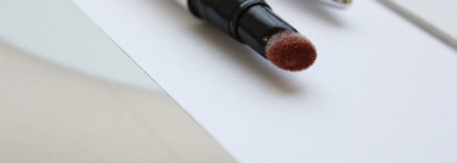 Ellis Faas Hot Lips - насыщенный цвет и комфортная текстура