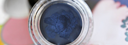 Синяя матовая гладь с Cailyn Gel eyeliner Gel03 Blue