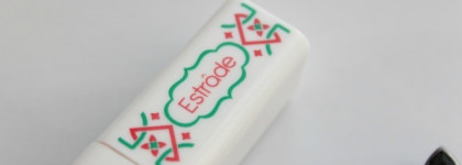 Для тех, кто предпочитает нежные образы. Розовый, сияющий и глянцевый блеск для губ Estrade