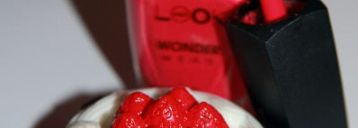 Лак для ногтей NailLook Wonder Wear № 20124, 20118 - цвет спелой черешни и ярко-розовой розы