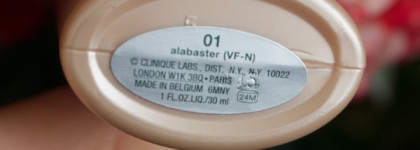 Clinique Even Better Makeup SPF 15 01 Alabaster тональный крем