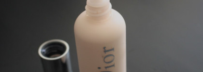 Christian Dior Dior Backstage Face & Body Foundation тональная основа для лица и тела в оттенке 0N