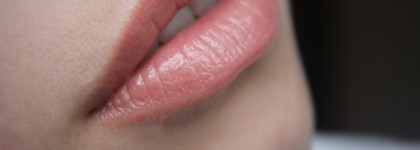 Блески для губ Max Factor Color Elixir Gloss в оттенках #80 lustrous sand и #65 lustrous plum