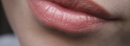 Блески для губ Max Factor Color Elixir Gloss в оттенках #80 lustrous sand и #65 lustrous plum