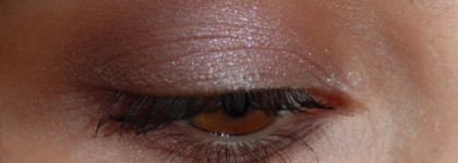 Essence All About Roses eyeshadow