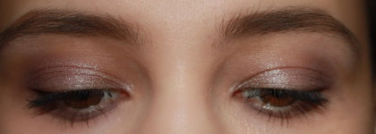 Essence All About Roses eyeshadow