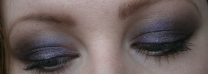 Catrice Liquid Metal Eyeshadow №050 We're The Inner Purple