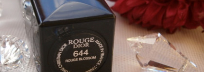 Dior Rouge Dior Voluptuous Care Lipstick в оттенке 644 Rouge Blossom
