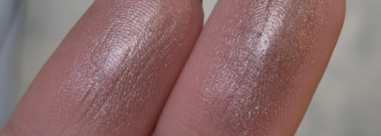 Shiseido Luminizing Satin Eye Color в оттенке RD 709 Alchemy​