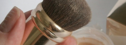 Clarins The Skin Illusions Mineral & Plant Extracts Loose Powder Foundation в оттенке 103 Ivory