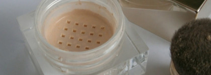 Clarins The Skin Illusions Mineral & Plant Extracts Loose Powder Foundation в оттенке 103 Ivory