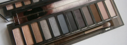 Urban Decay Naked Smoky Palette