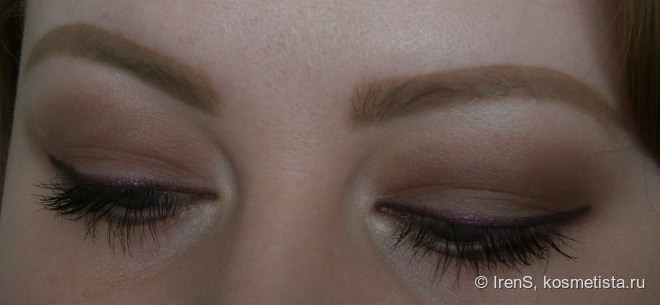 Avon: True Colour Perfectly Matte Lipstick в оттенке Pure Pink и Glimmerstick Diamonds Eye Liner в оттенках Sugar Plum и Emerald Glow