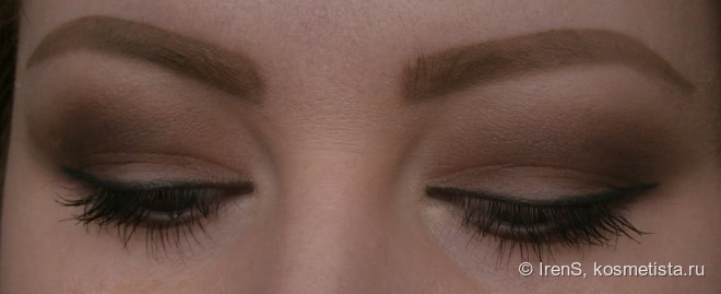 Avon: True Colour Perfectly Matte Lipstick в оттенке Pure Pink и Glimmerstick Diamonds Eye Liner в оттенках Sugar Plum и Emerald Glow