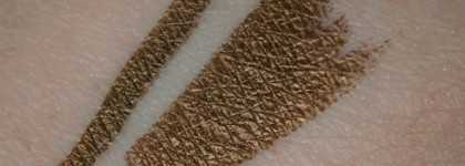 Essence Liquid Ink Eyeliner в оттенке 02 Bronzy & Clyde