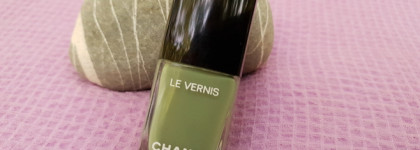 Chanel Le Vernis Longwear Nail Colour 608 Légèreté